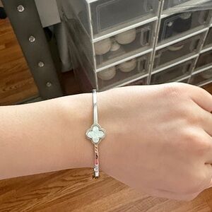 Elegant Silver Clover Bracelet